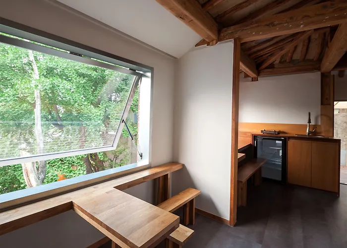 Side Hanok 2*