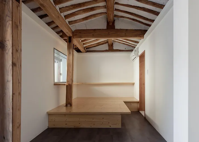 Side Hanok Hotel