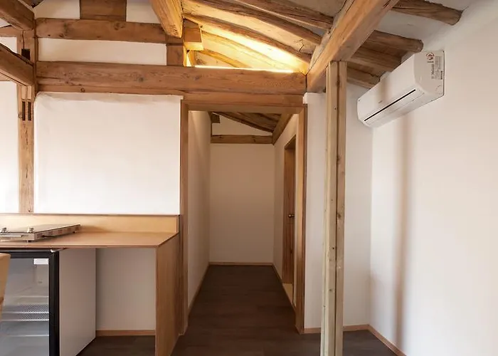 Hotel Side Hanok