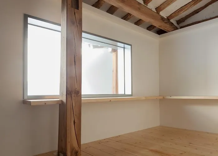 Side Hanok